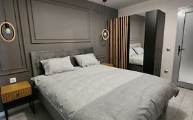 V&S Apartments 2